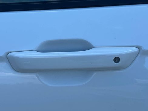 Used 2022 Jeep Grand Cherokee Limited image 14