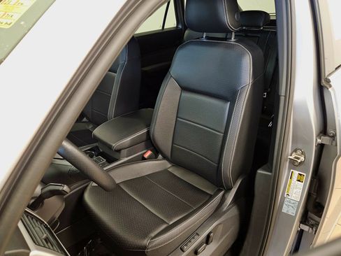 Used 2022 Volkswagen Atlas Cross Sport SEL R-Line image 37