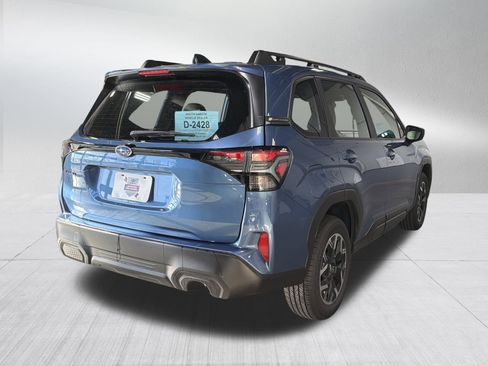 Used 2025 Subaru Forester image 7