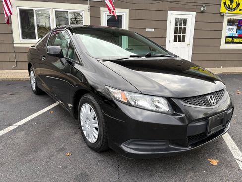 Used 2013 Honda Civic LX image 3
