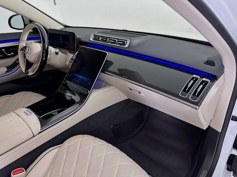 Used 2025 Mercedes-Benz S 580 4MATIC Sedan image 32