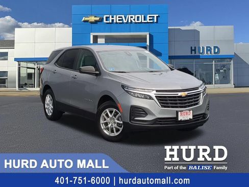 Used 2023 Chevrolet Equinox LS w/ LS Convenience Package AWD/4WD image 1