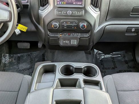 Used 2022 Chevrolet Silverado 1500 Custom image 19