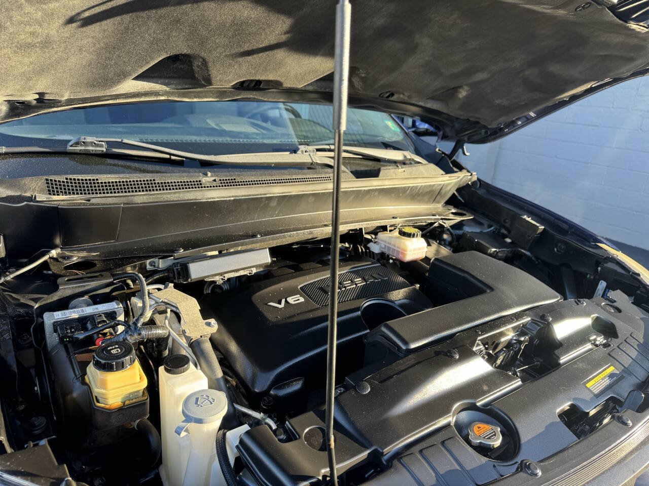 Used 2017 Nissan Pathfinder SV AWD/4WD image 14