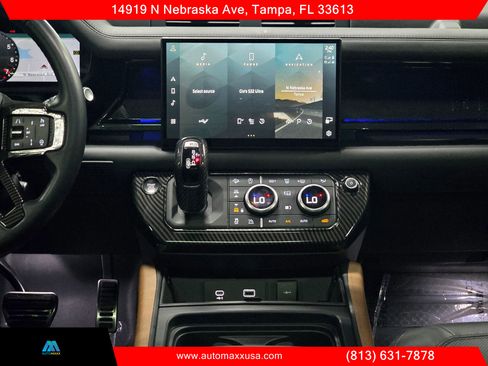 Used 2023 Land Rover Defender 90 X image 21
