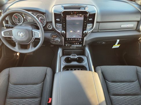 New 2026 RAM 1500 4x4 Crew Cab image 21