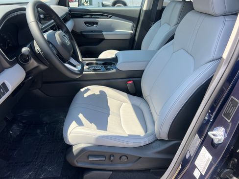 New 2025 Honda Pilot EX-L image 11