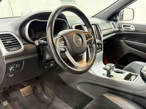 Used 2015 Jeep Grand Cherokee Altitude AWD/4WD image 12