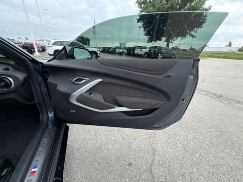 Used 2022 Chevrolet Camaro ZL1 RWD image 18