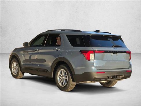 New 2026 Ford Explorer Active RWD image 7
