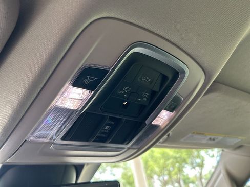 Used 2022 RAM 1500 Laramie image 46