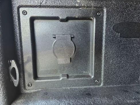 Used 2023 Ford F150 Lariat w/ Equipment Group 502A High AWD/4WD image 47