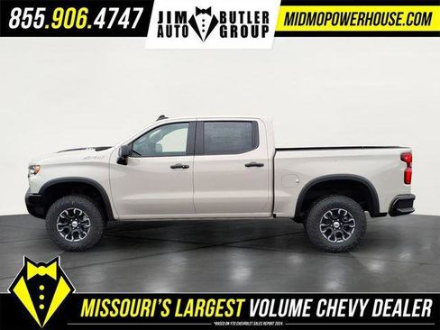 New 2026 Chevrolet Silverado 1500 ZR2 image 2