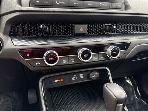 Used 2024 Honda CR-V Sport image 25