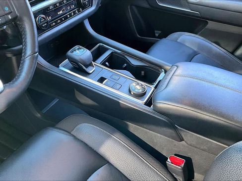 Used 2022 Nissan Pathfinder SL w/ Lighting Package (N92) image 14