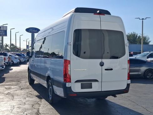 Used 2025 Mercedes-Benz Sprinter 2500 image 3