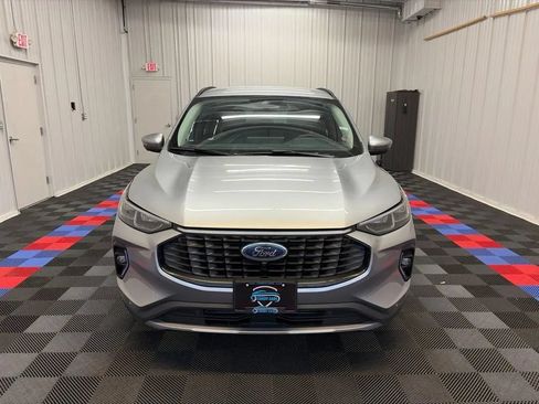 Used 2023 Ford Escape Platinum AWD/4WD image 8