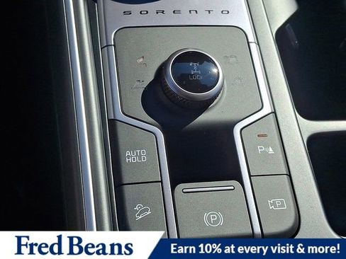 New 2025 Kia Sorento EX w/ EX Panoramic Sunroof Package image 18