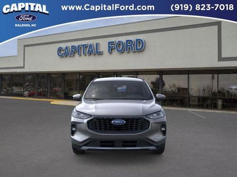 New 2025 Ford Escape SE image 6