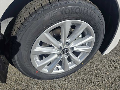 New 2026 Toyota Corolla LE image 9