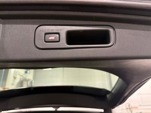 Used 2023 Honda Odyssey EX-L image 13