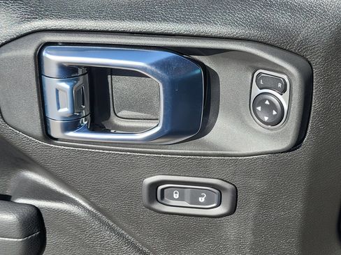 New 2026 Jeep Gladiator Rubicon w/ Steel Bumper Group image 20