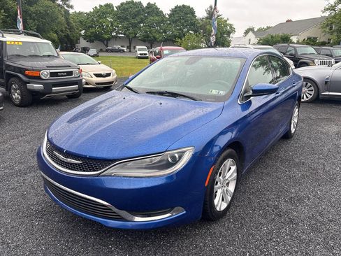 Used 2015 Chrysler 200 Limited w/ Convenience Group FWD image 9