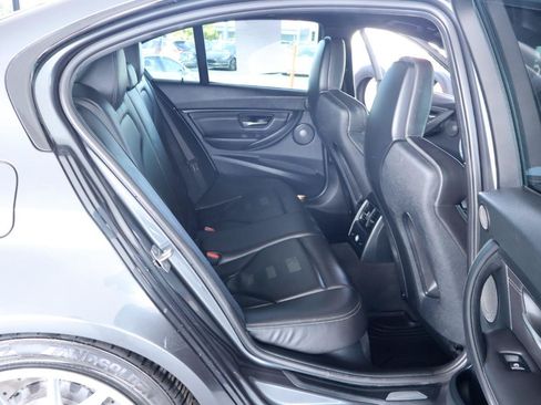Used 2017 BMW M3 RWD image 33