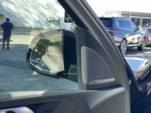 Used 2021 BMW X5 xDrive40i w/ M Sport Package image 25