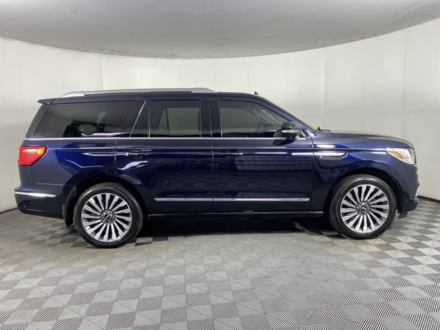Used 2021 Lincoln Navigator Reserve w/ Luxury Package AWD/4WD image 8