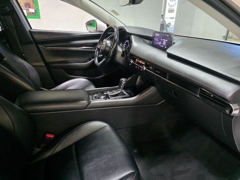 Used 2019 MAZDA MAZDA3 Sedan image 25