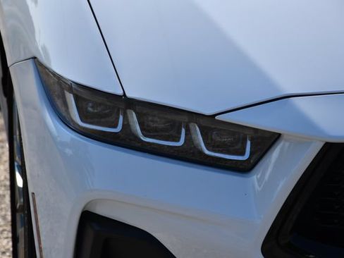 Used 2024 Ford Mustang GT Premium RWD image 9
