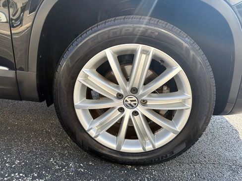 Used 2016 Volkswagen Tiguan SE FWD image 9