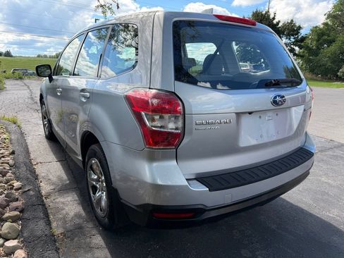 Used 2016 Subaru Forester 2.5i AWD/4WD image 6