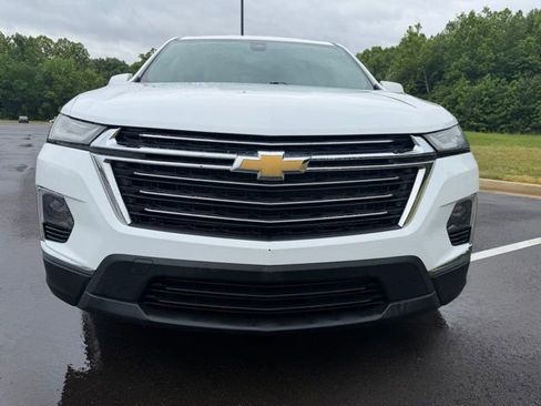 Used 2022 Chevrolet Traverse LT FWD image 3