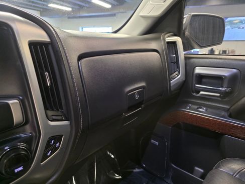 Used 2018 GMC Sierra 1500 SLT image 28