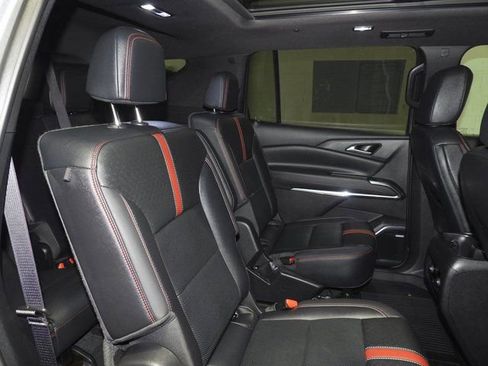 Used 2024 Chevrolet Traverse RS w/ LPO, Floor Liner Package image 52