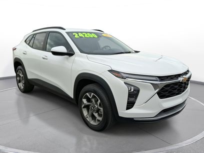 Used 2025 Chevrolet Trax LT