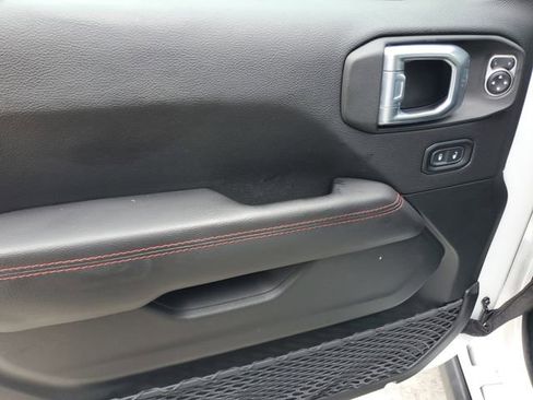 Used 2023 Jeep Wrangler Unlimited Rubicon w/ LED Lighting Group image 17