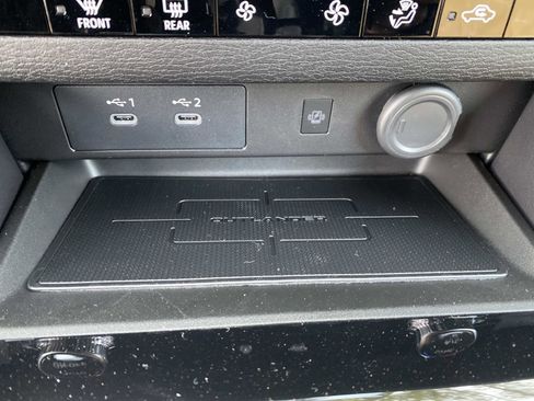 New 2026 Mitsubishi Outlander SE image 12