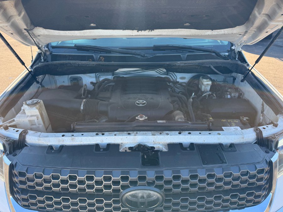 Used 2018 Toyota Tundra SR5 AWD/4WD image 24