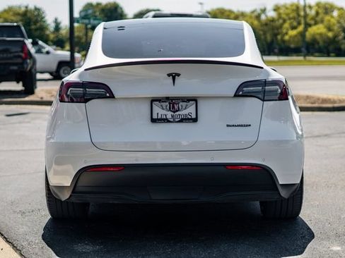 Used 2022 Tesla Model Y Performance AWD/4WD image 4