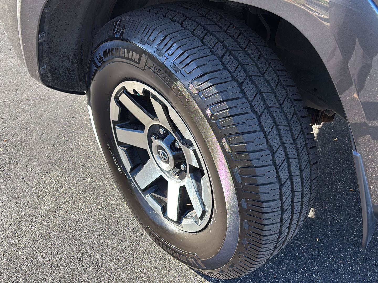 Used 2018 Toyota 4Runner TRD Off-Road Premium AWD/4WD image 6
