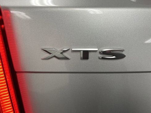 Certified 2017 Cadillac XTS Luxury image 31