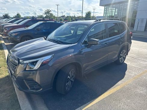 Used 2023 Subaru Forester Limited w/ Popular Package #3 AWD/4WD image 1