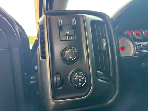Used 2015 Chevrolet Silverado 2500 LT w/ LT Convenience Package AWD/4WD image 18