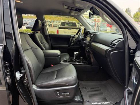 Certified 2021 Toyota 4Runner TRD Off-Road Premium AWD/4WD image 22