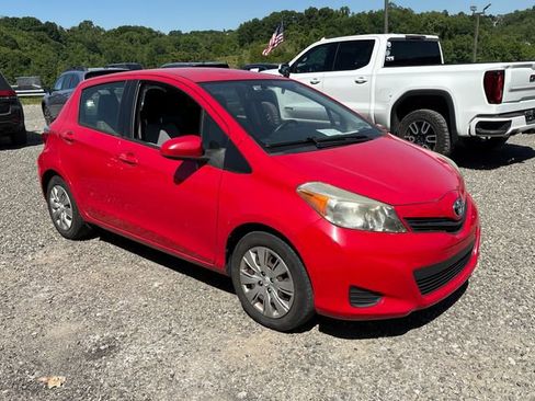 Used 2012 Toyota Yaris LE FWD image 7