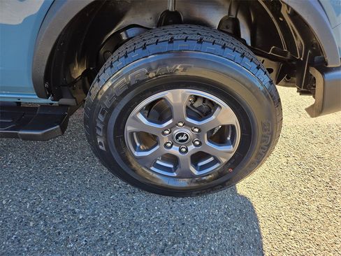 Used 2021 Ford Bronco Big Bend image 9