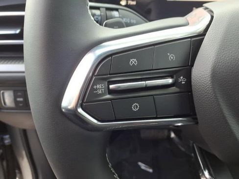 New 2026 Chevrolet Traverse LT w/ Midnight/Sport Edition image 8